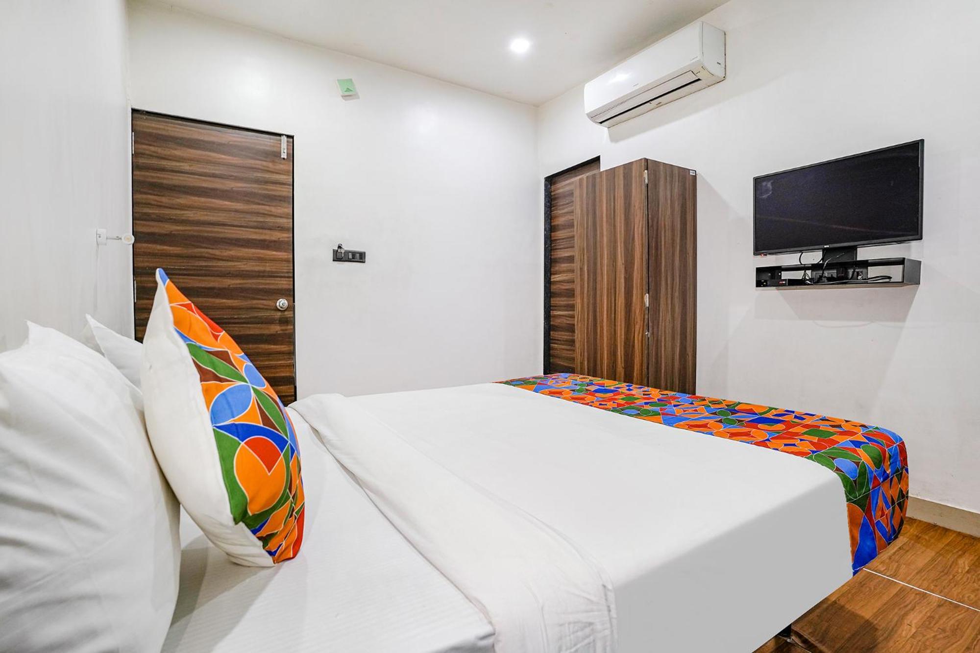 Fabhotel Lotus I Сурат Экстерьер фото